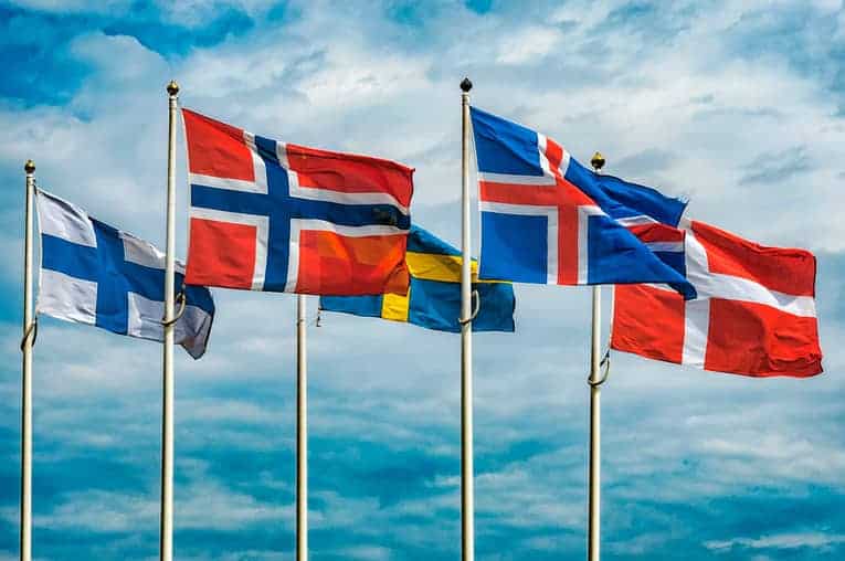 Scandinavian Flags Similarities Differences And Explanation Scandinavia Facts